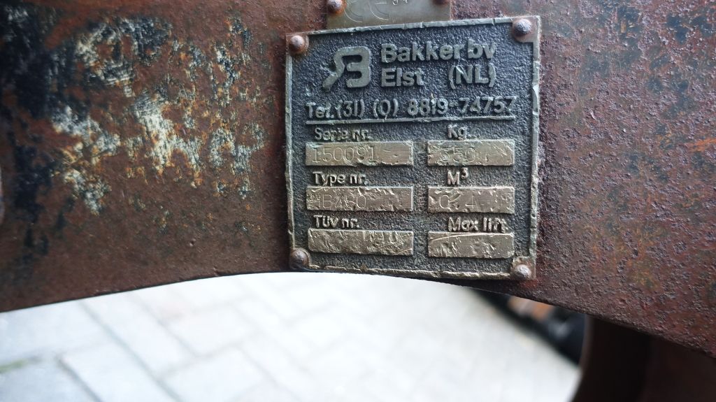Bakker Knijper met Hiab rotator 80Cm