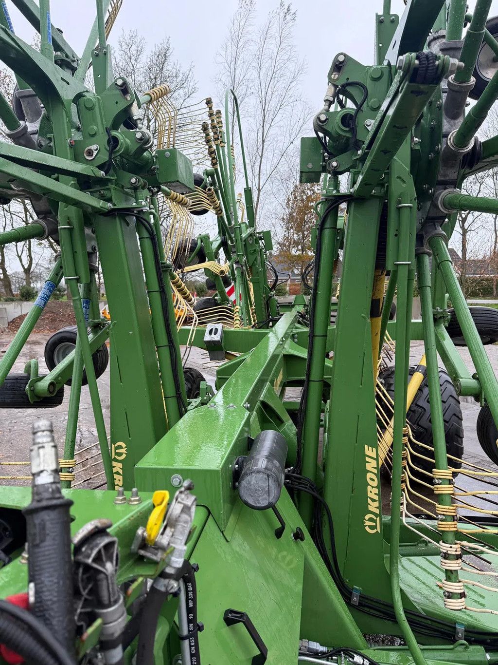 Krone Swadro 1400 Plus 4 rotorhark Zwiller