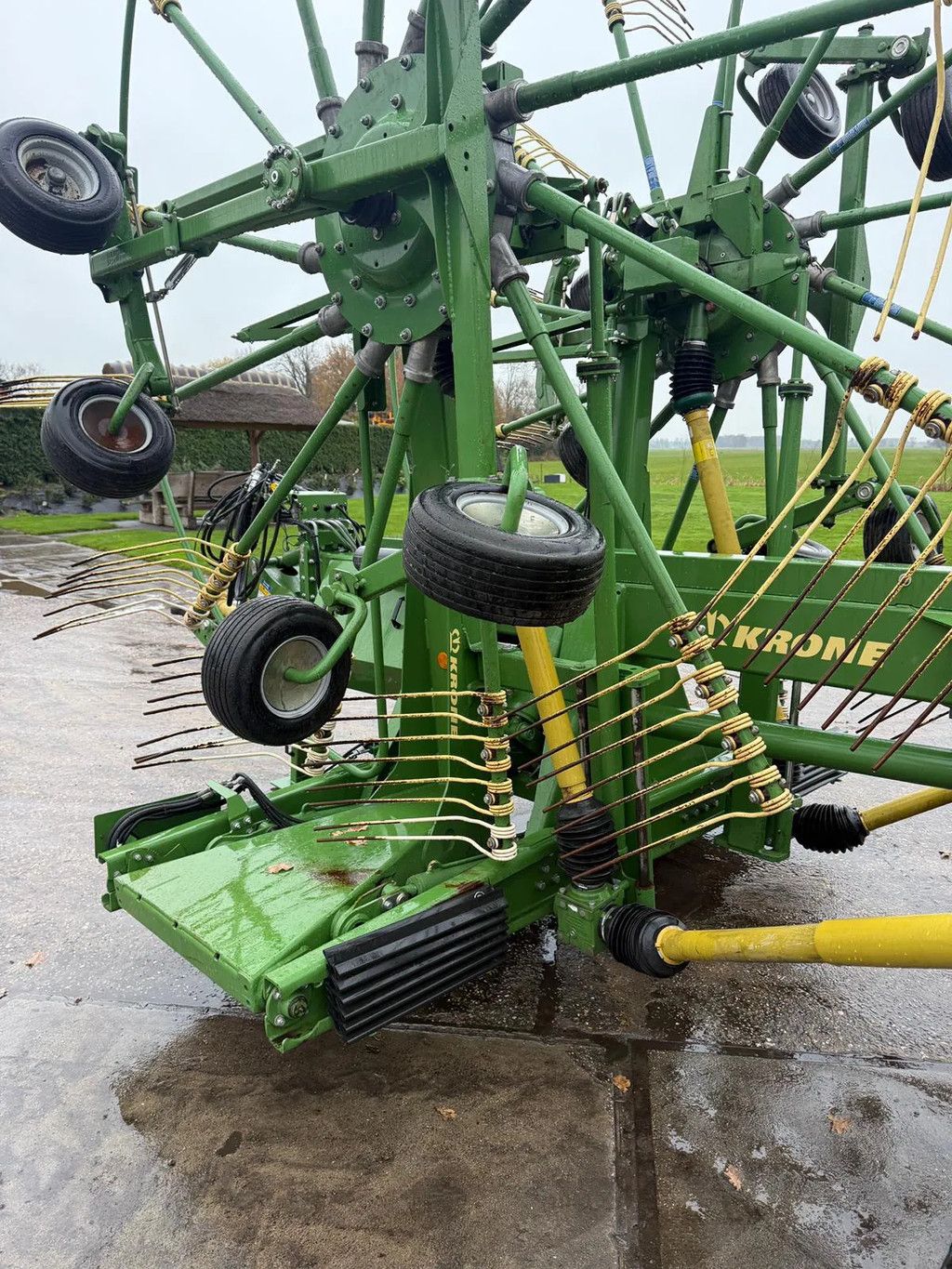 Krone Swadro 1400 Plus 4 rotorhark Zwiller