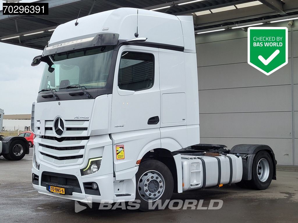 Mercedes Actros 1942 4X2 GigaSpace NL-Truck Standairco Navi Euro 6