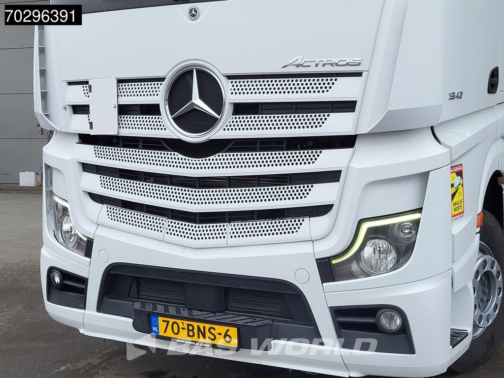 Mercedes Actros 1942 4X2 GigaSpace NL-Truck Standairco Navi Euro 6
