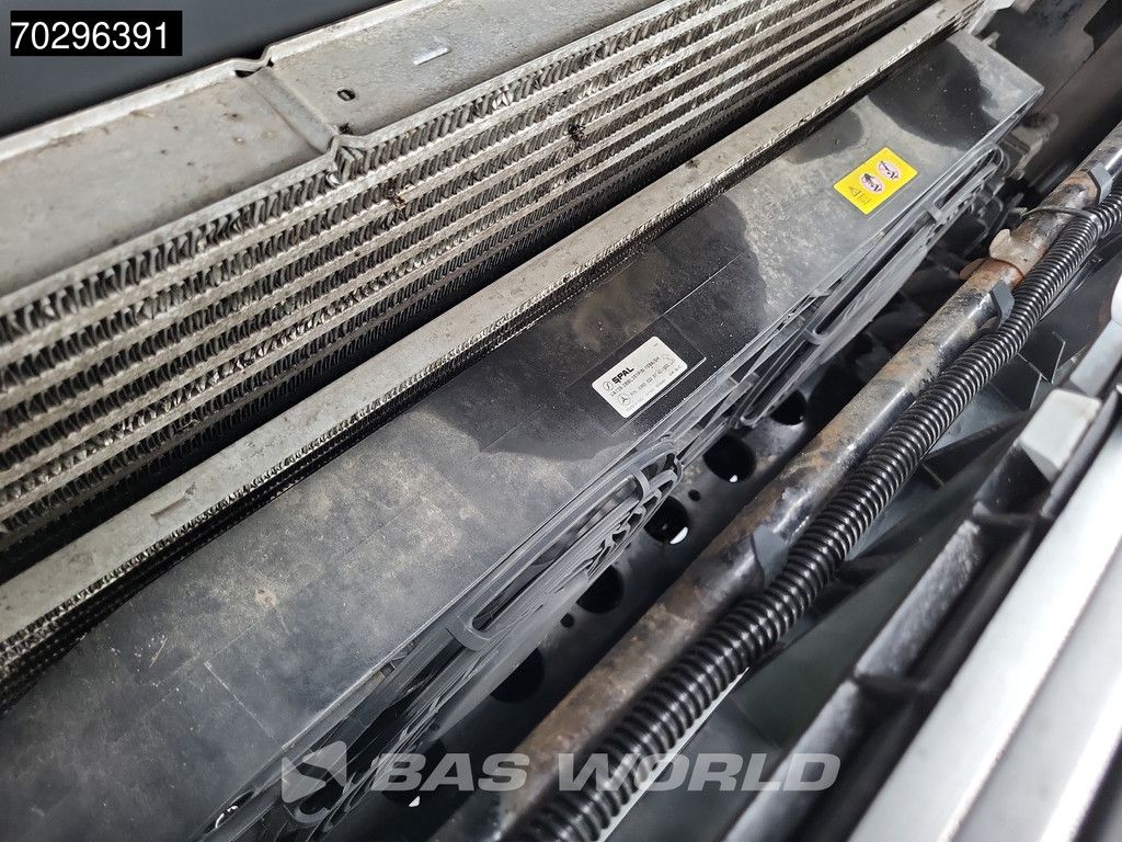 Mercedes Actros 1942 4X2 GigaSpace NL-Truck Standairco Navi Euro 6