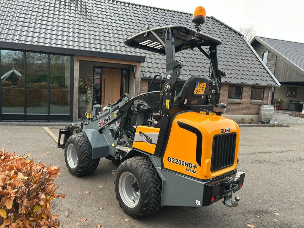 Giant G2200HD+ X-tra