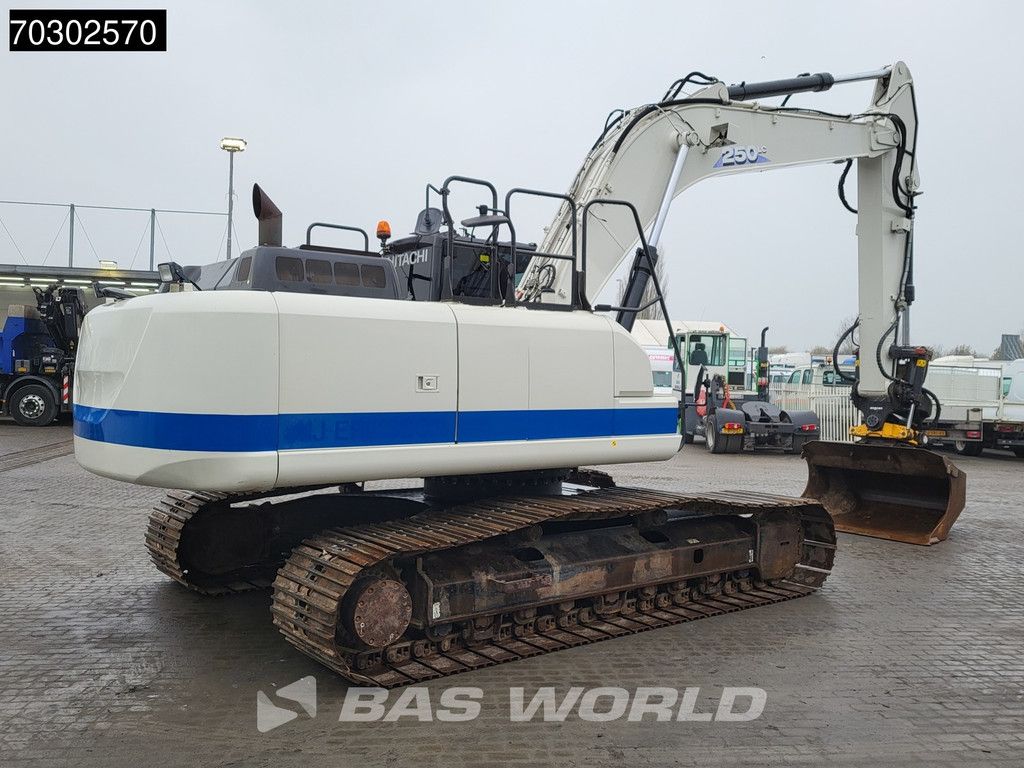 Hitachi ZX250 LC -6 Engcon - 2 Buckets