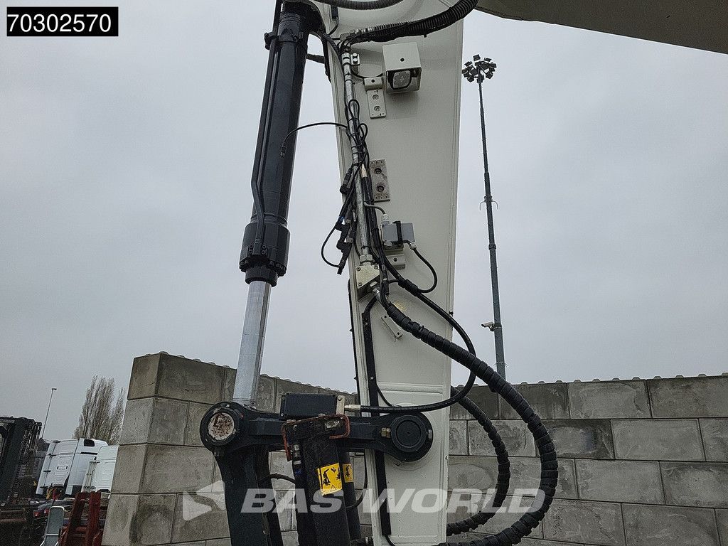 Hitachi ZX250 LC -6 Engcon - 2 Buckets