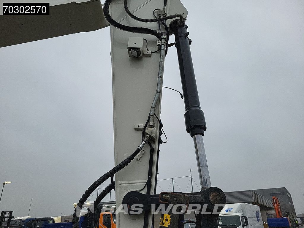 Hitachi ZX250 LC -6 Engcon - 2 Buckets