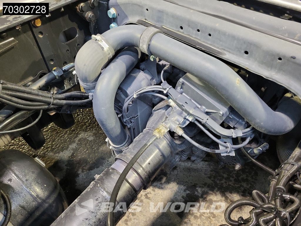 MAN TGX 18.500 4X2 Mega XXL Retarder 2xTanks ACC Euro 6