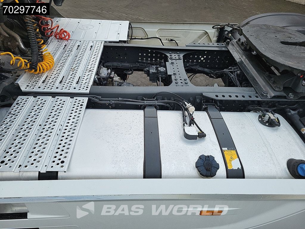 Mercedes Actros 1845 4X2 BigSpace Retarder ADR PTO