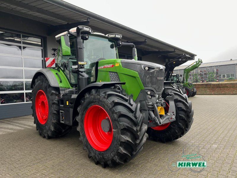 Fendt 832 Vario Gen4