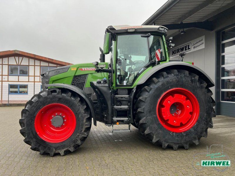 Fendt 832 Vario Gen4