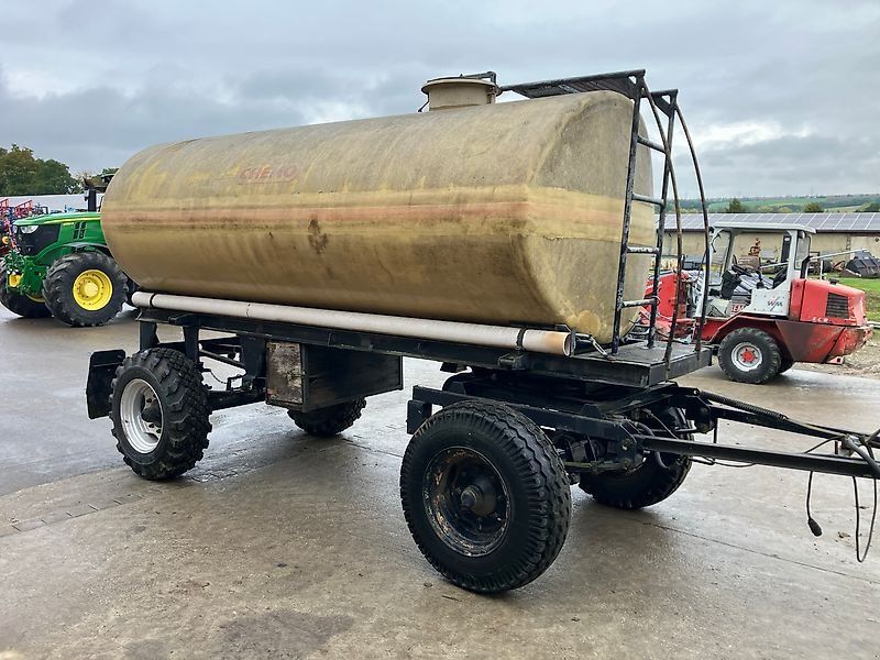 Fortschritt Chemo 8500l GFK Fass auf Fahrgestell