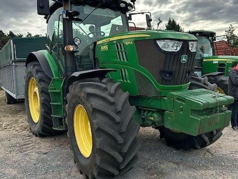 John Deere 6175r