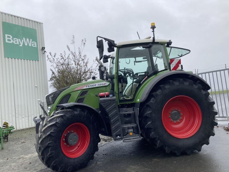 Fendt 724 VARIO S4 PROFI PLUS