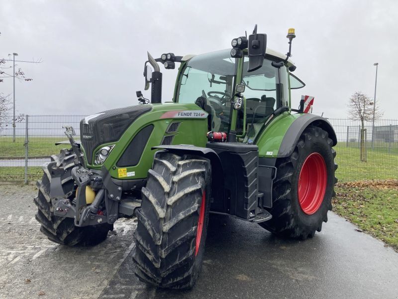 Fendt 724 VARIO S4 PROFI PLUS