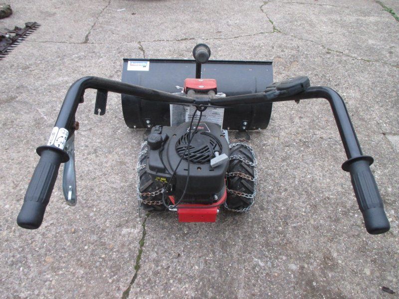 Eurosystems M 70 mit Schneeräumschild 85 cm u.Ketten