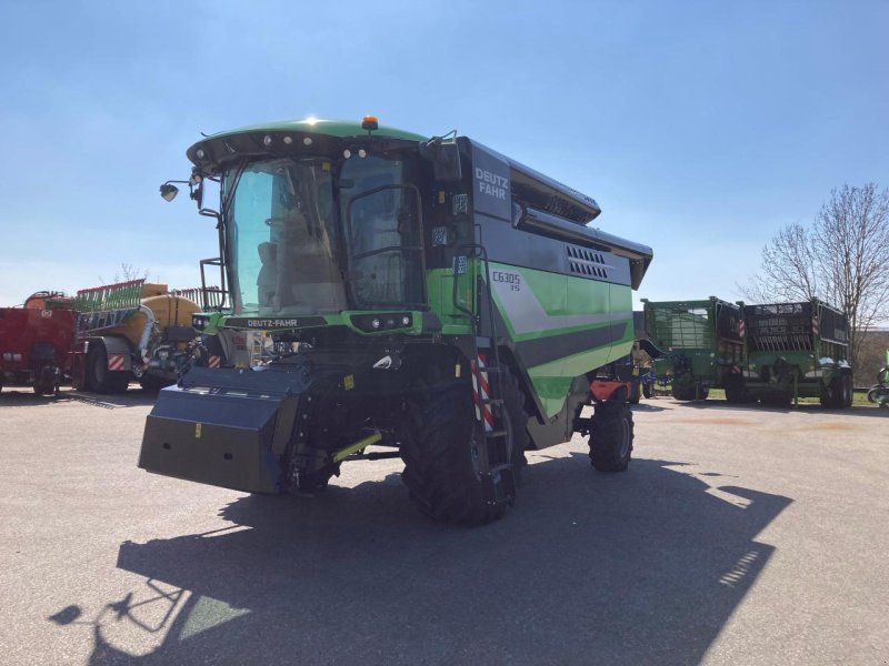 Deutz-Fahr C 6305 TS T5 mit Schneidwerk