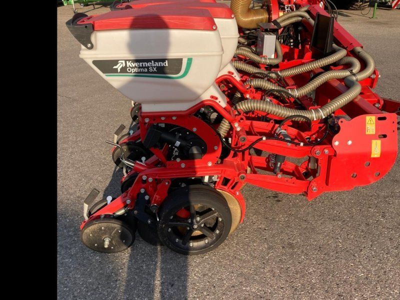 Kverneland Optima F
