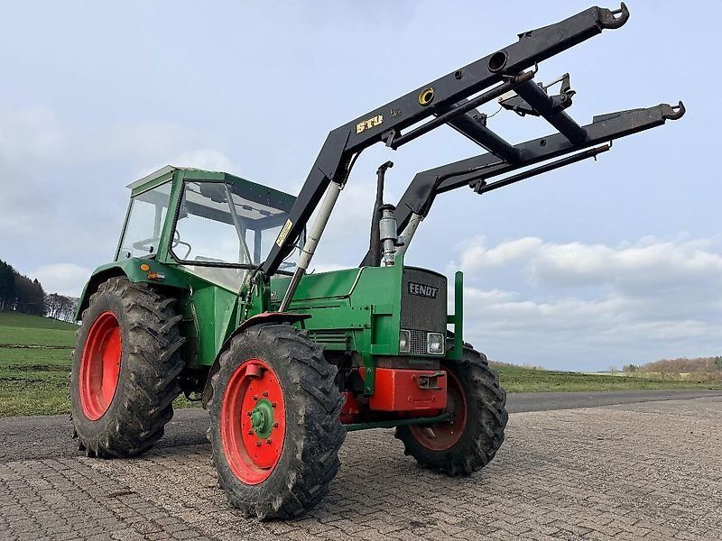Fendt 106 S Allrad mit Frontlader