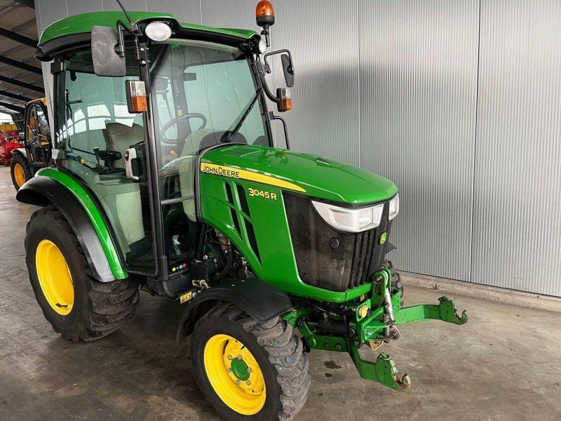 John Deere 3045 R