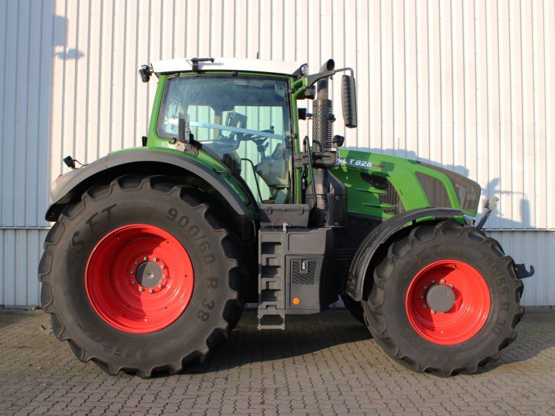 Fendt 828 Vario S4 ProfiPlus