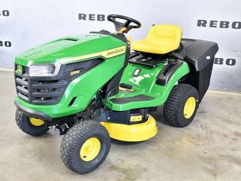 John Deere X117R RASENTRAK