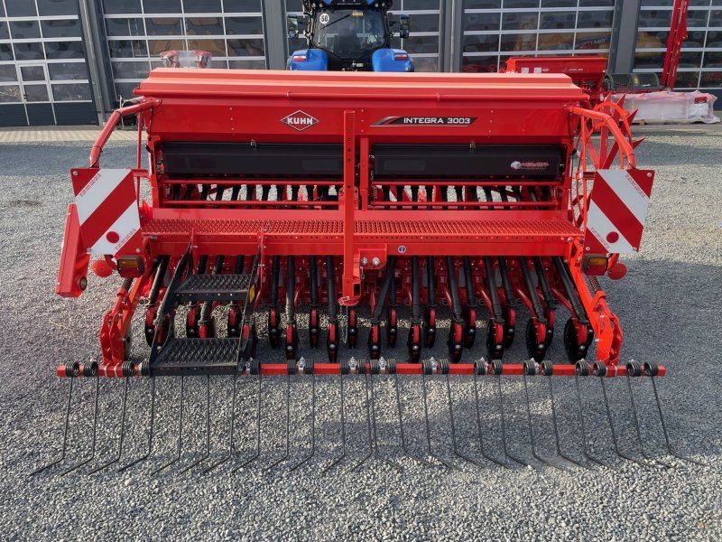 Kuhn HRB 303 & Integra 3003
