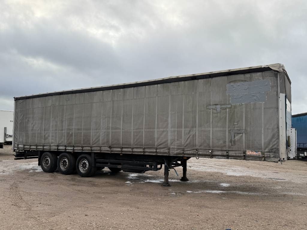 Schmitz Cargobull S01 - Dutch Trailer / 3 Axles