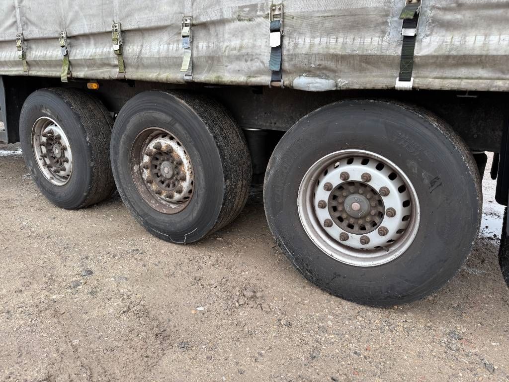 Schmitz Cargobull S01 - Dutch Trailer / 3 Axles