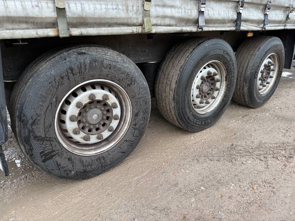 Schmitz Cargobull S01 - Dutch Trailer / 3 Axles