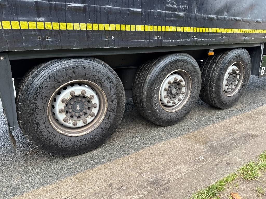 Schmitz Cargobull SCB*S3T Drankentrailer / 3 Axles / Speed Curtain