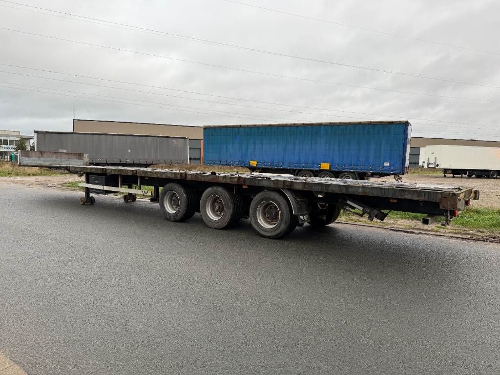 LAG O-3-39 01 - Dutch Trailer / 3 Axles / flatbed