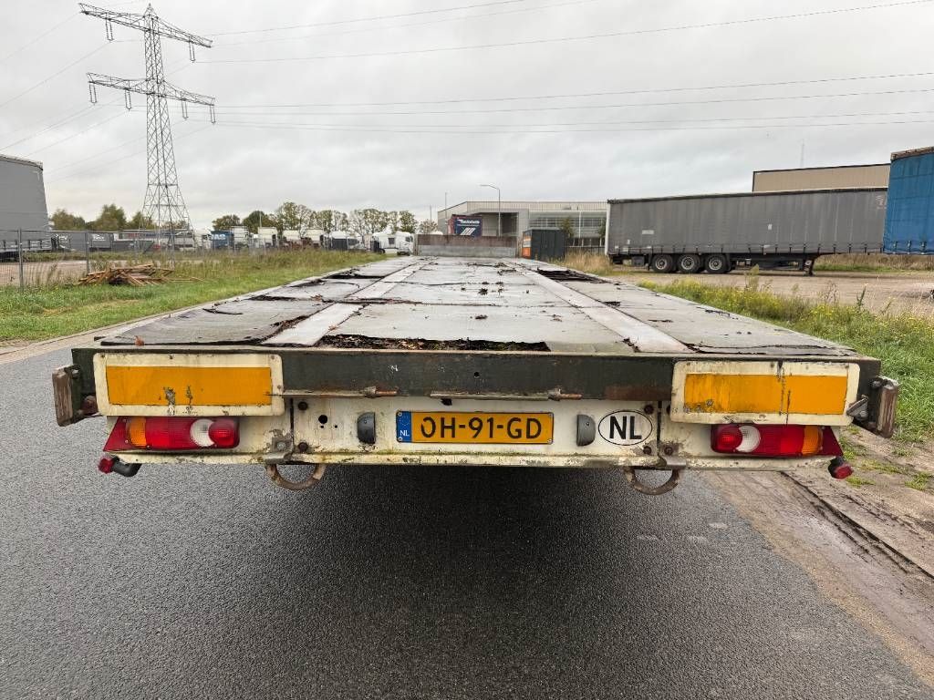 LAG O-3-39 01 - Dutch Trailer / 3 Axles / flatbed