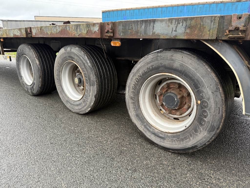 LAG O-3-39 01 - Dutch Trailer / 3 Axles / flatbed