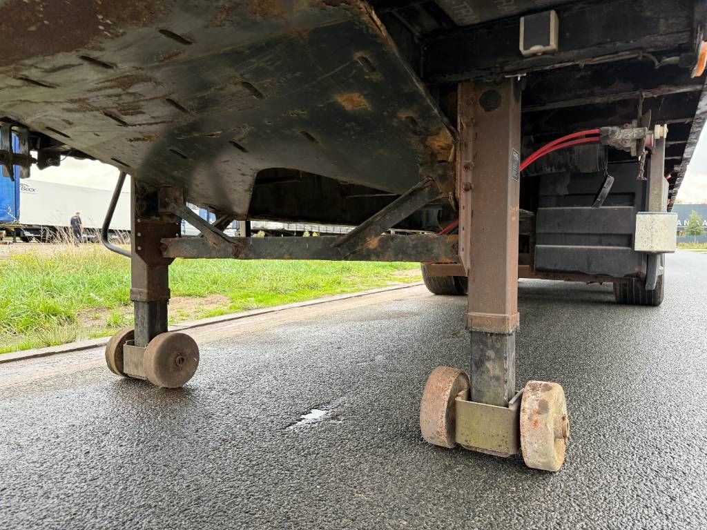 LAG O-3-39 01 - Dutch Trailer / 3 Axles / flatbed