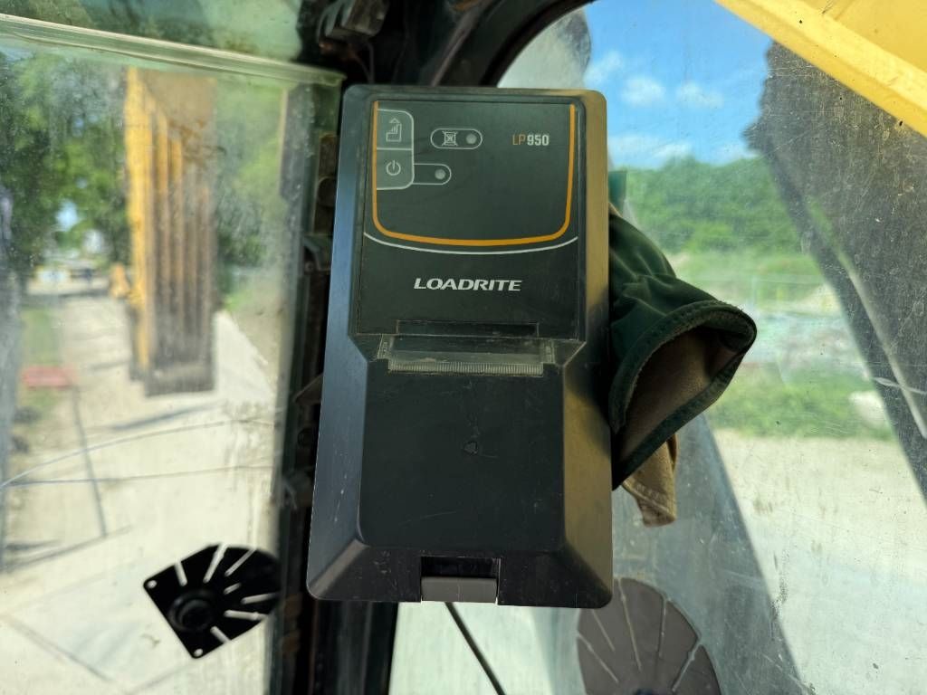 CAT 374DL ME Automatic Greasing / Parking Heater