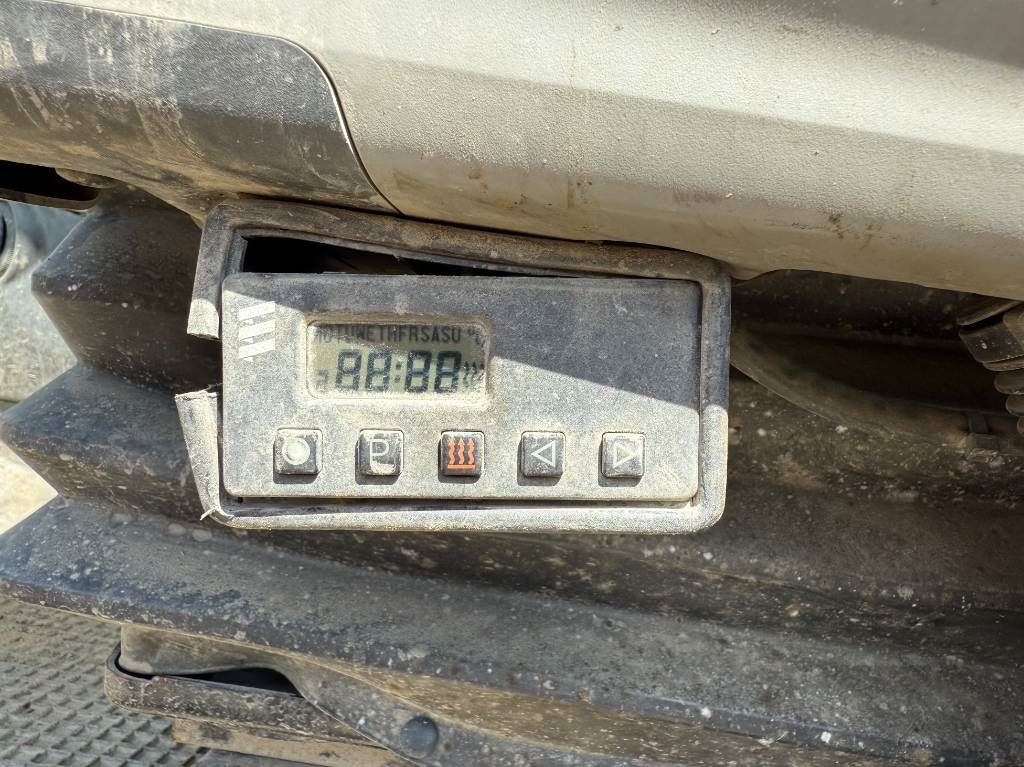 CAT 374DL ME Automatic Greasing / Parking Heater