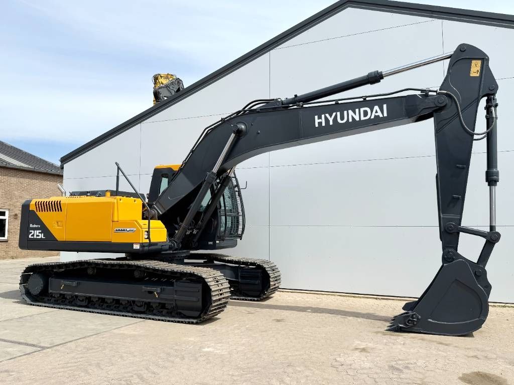 Hyundai R215 Smart Plus *2025 Model* - New / Unused