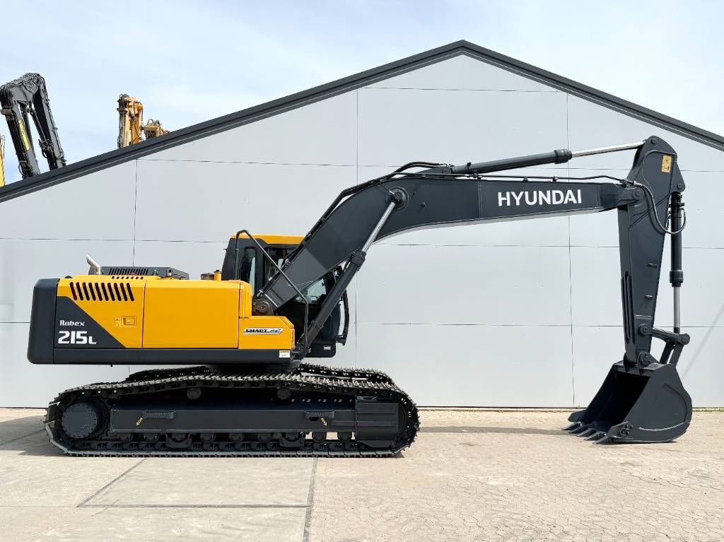 Hyundai R215 Smart Plus *2025 Model* - New / Unused