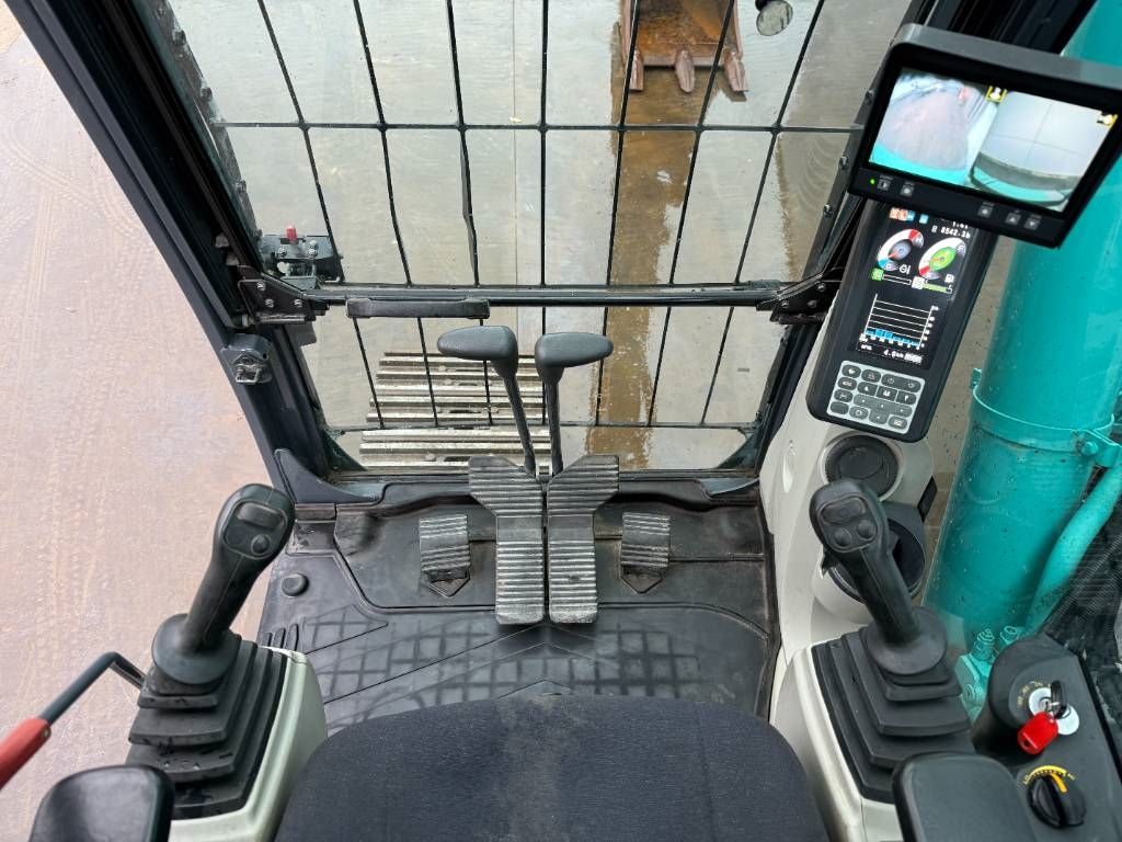 Kobelco SK300NLC-10 - Hammer Lines / Quick Coupler