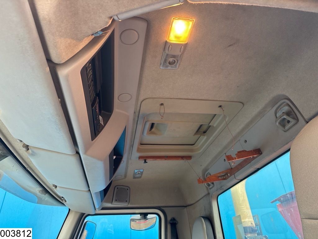 Renault Kerax 370 Dxi 6x4, Manual, Leaf suspension