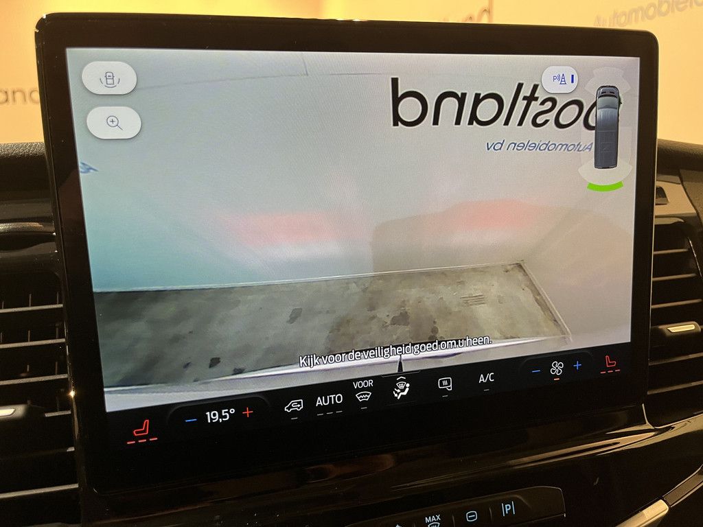 Ford E-Transit 350 L3H2 Trend 68 kWh 184 PK / 100% Elektrisch !! / Airco / Cruise Control / CarPlay / Camera / Navigatie / 3-Zits / NIEUW !!