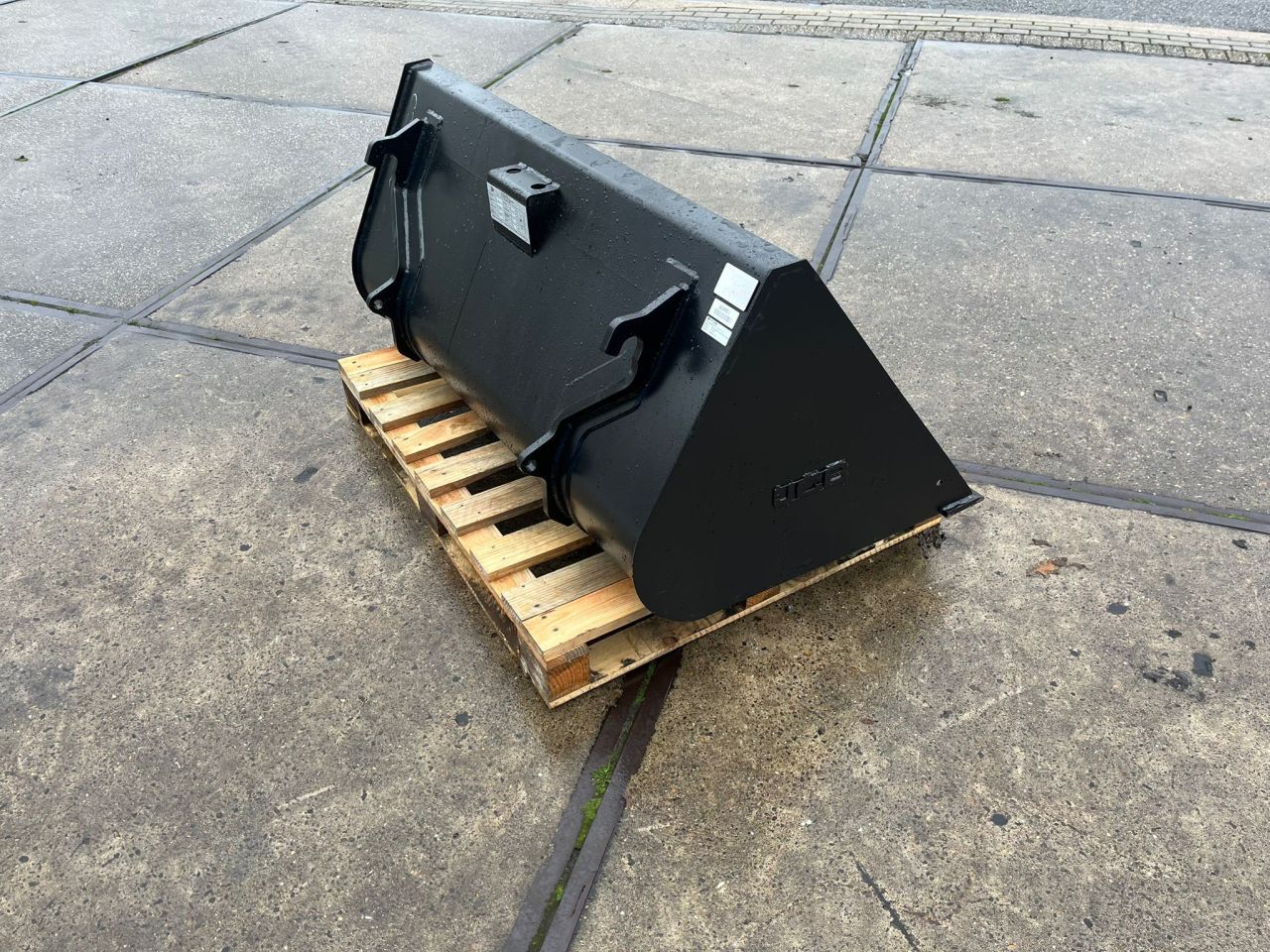 JCB Volumebak 140x65x75 cm NIEUW