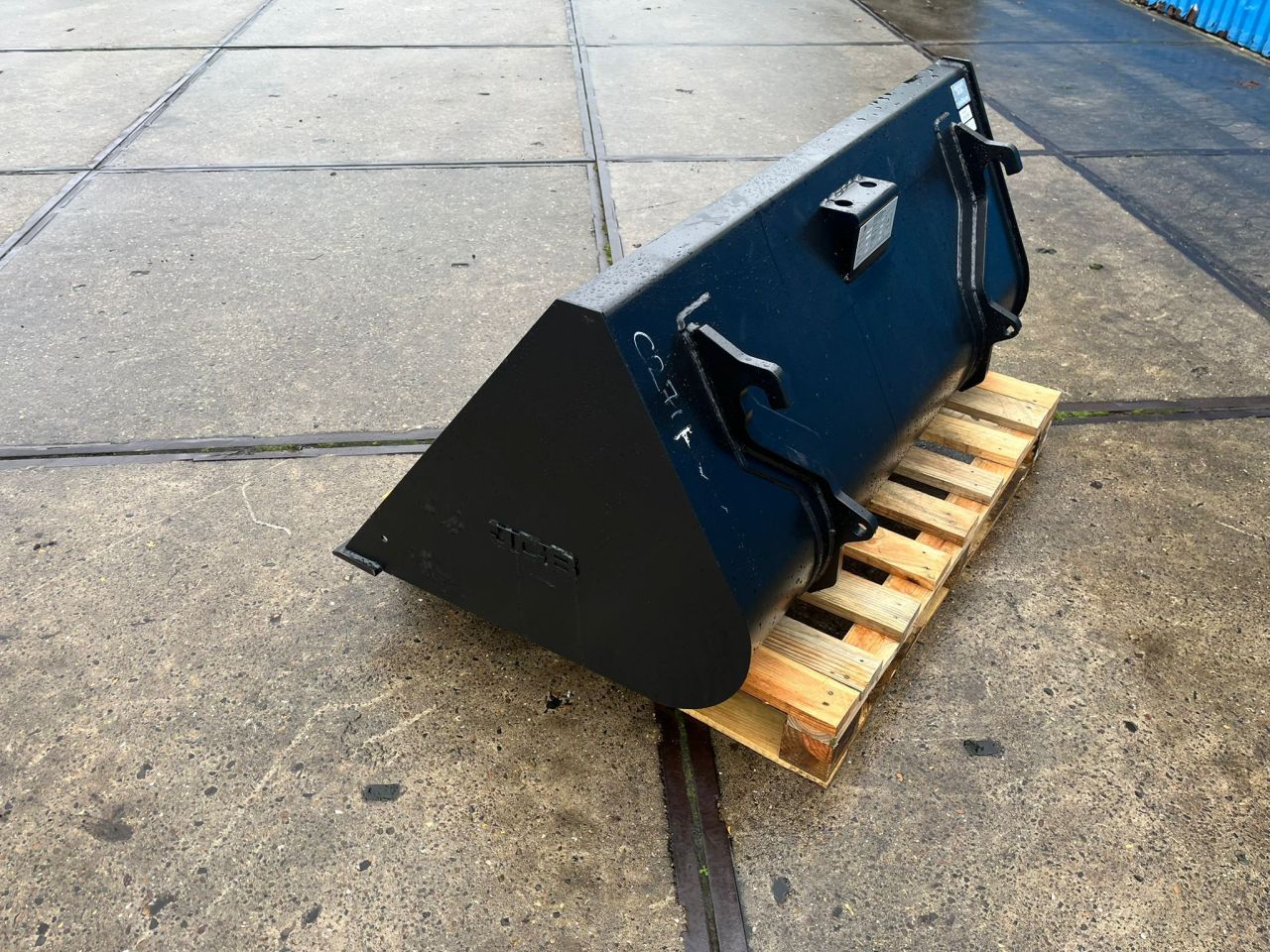 JCB Volumebak 140x65x75 cm NIEUW