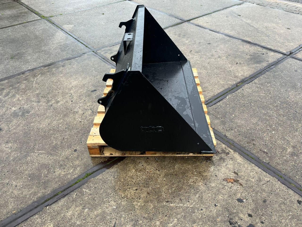 JCB Volumebak 140x65x75 cm NIEUW