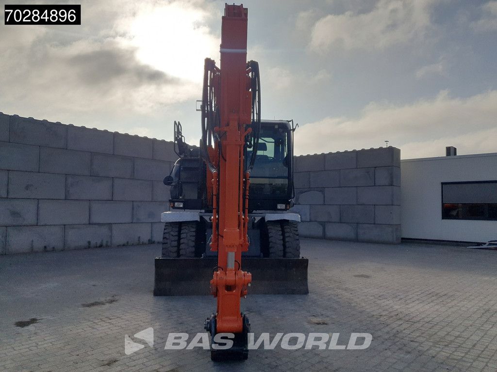 Hitachi ZX140W -6 OUTRIGGERS + BLADE