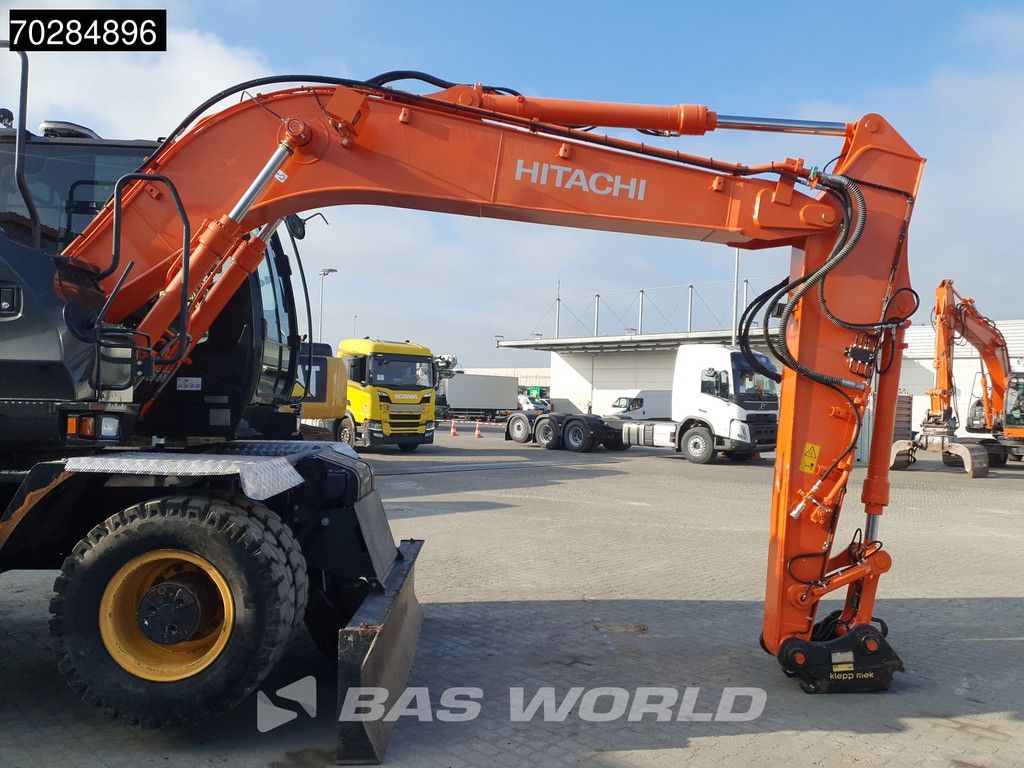 Hitachi ZX140W -6 OUTRIGGERS + BLADE