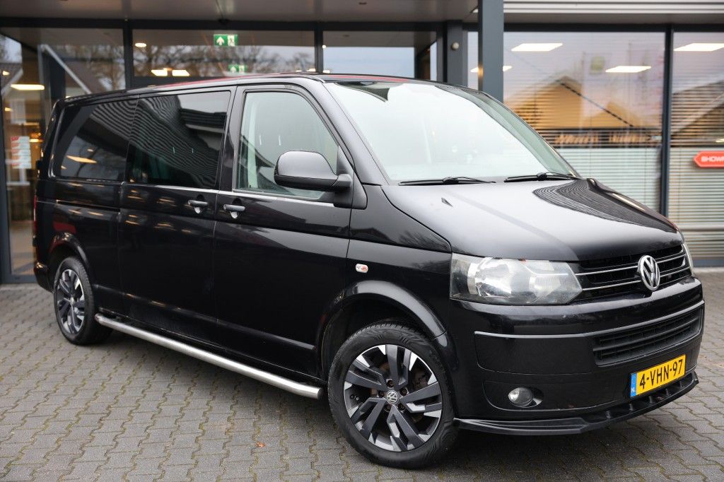 Volkswagen Transporter 2.0 TDI L2H1 DUBBEL CABINE COMFORTLINE A/T 5 SITZ VAN