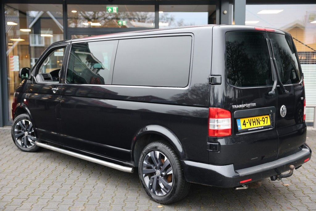 Volkswagen Transporter 2.0 TDI L2H1 DUBBEL CABINE COMFORTLINE A/T 5 SITZ VAN