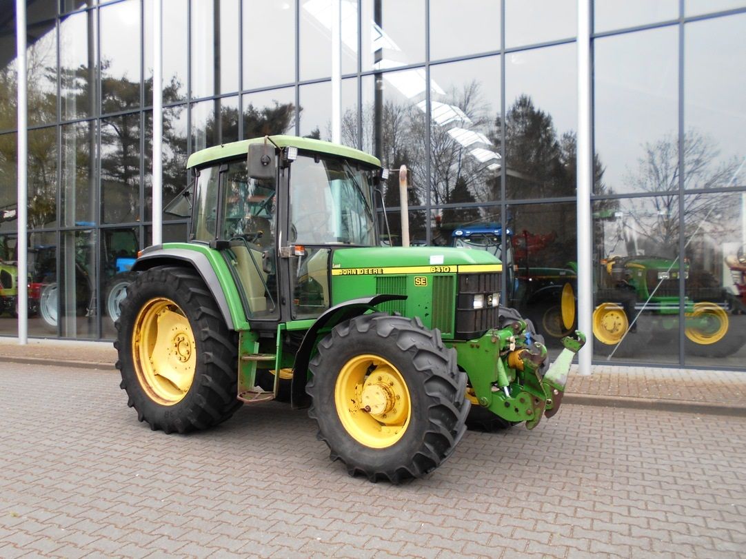 John Deere 6410 + fronthef en PTO