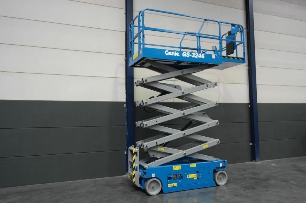 Genie GS-3246